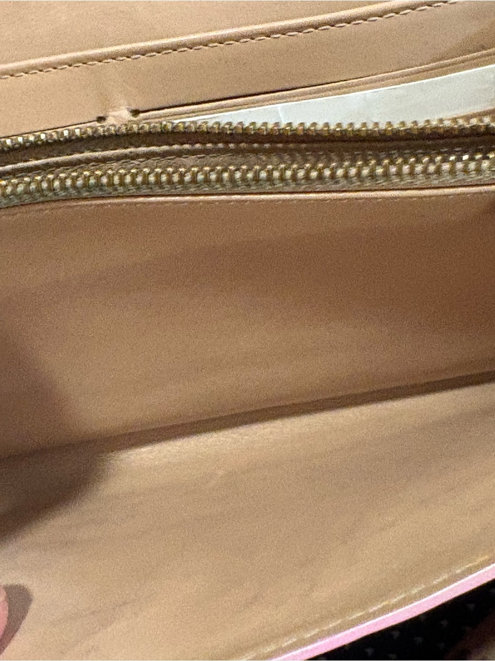Authentic Louis Vuitton Vernis Pink Monogram Wallet w/ chain - Picture 13 of 16